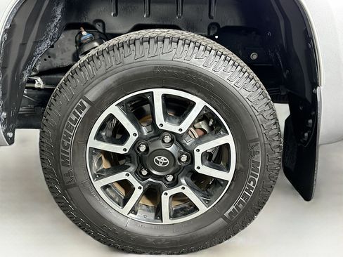 Used 2019 Toyota Tundra SR5 image 11