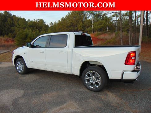 New 2026 RAM 1500 Big Horn AWD/4WD image 11