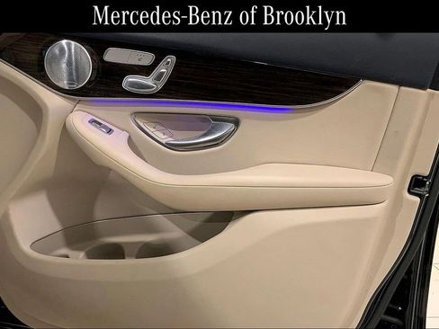 Used 2020 Mercedes-Benz GLC 300 4MATIC image 22