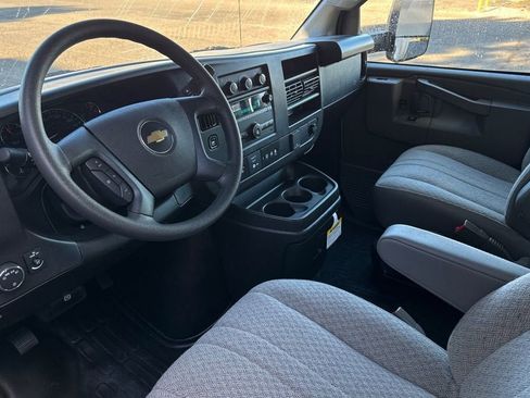 New 2025 Chevrolet Express 3500 w/ Power Convenience Package image 10