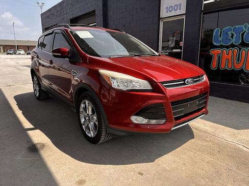 Used 2013 Ford Escape SEL FWD image 2