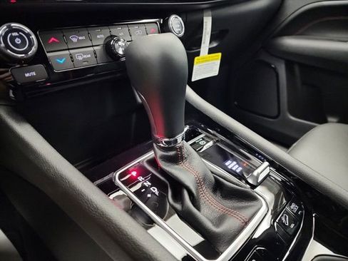 New 2025 Jeep Compass Trailhawk w/ Trailhawk Convenience Group image 30