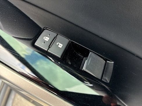 Used 2015 Lexus IS 250 image 25