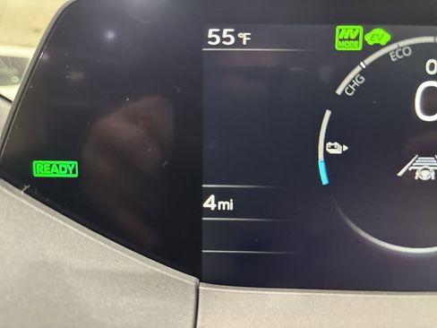 New 2026 Toyota Prius SE image 15