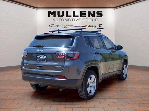 Used 2022 Jeep Compass Latitude AWD/4WD image 5