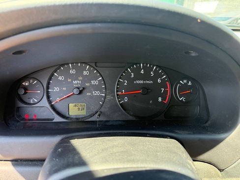 Used 2005 Nissan Sentra 1.8 S w/ (J01) Sunroof Pkg FWD image 26