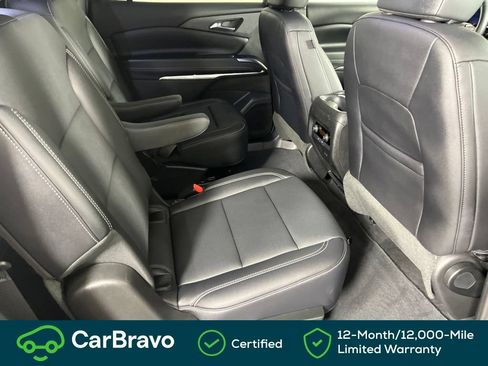 Used 2026 Chevrolet Traverse LT AWD/4WD image 19