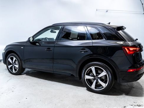 Used 2023 Audi Q5 2.0T Prestige w/ Prestige Package AWD/4WD image 2