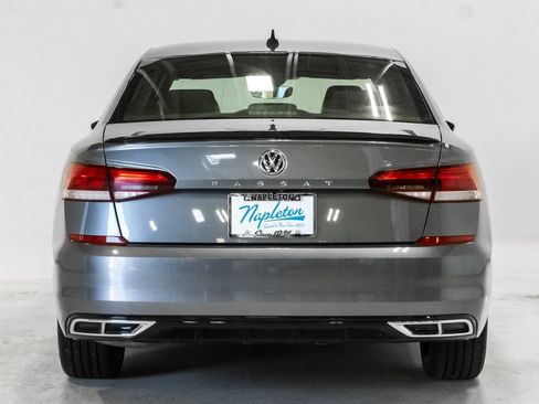 Used 2022 Volkswagen Passat 2.0T R-Line FWD image 23