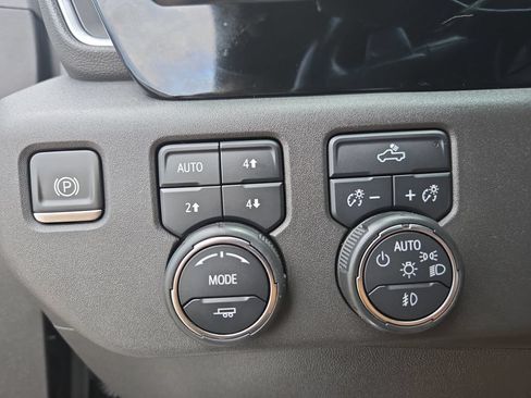 Used 2024 Chevrolet Silverado 1500 RST w/ Convenience Package II AWD/4WD image 22