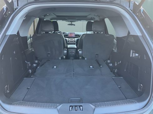 Used 2022 Ford Explorer XLT w/ Equipment Group 202A image 42