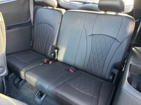 Used 2023 Buick Enclave Avenir w/ Avenir Technology Package image 8