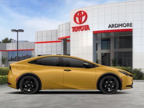 New 2026 Toyota Prius Plug-In Hybrid image 30