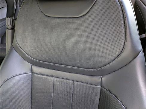 Certified 2025 Land Rover Range Rover Sport Dynamic SE image 12