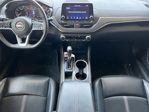 Used 2023 Nissan Altima 2.5 SR FWD image 4