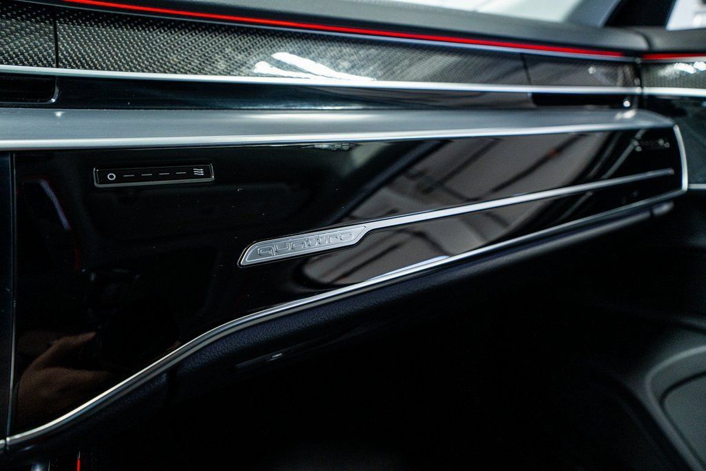 Used 2023 Audi S8 AWD/4WD image 49