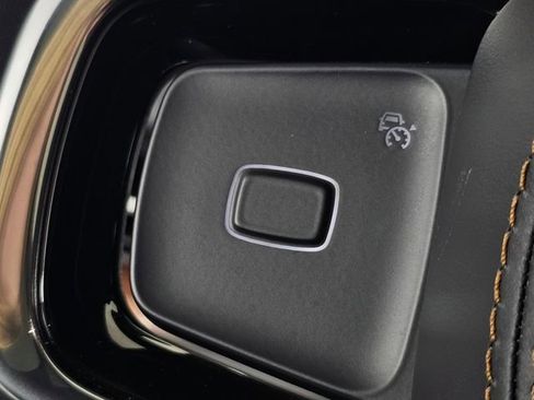 New 2025 Lincoln Navigator L Black Label image 32