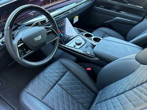 New 2025 Cadillac Escalade IQ Sport 1 w/ LPO, ONYX Package image 10