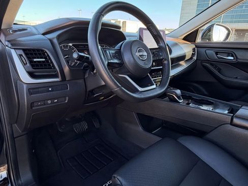 Used 2023 Nissan Rogue SV w/ SV Premium B Package image 29