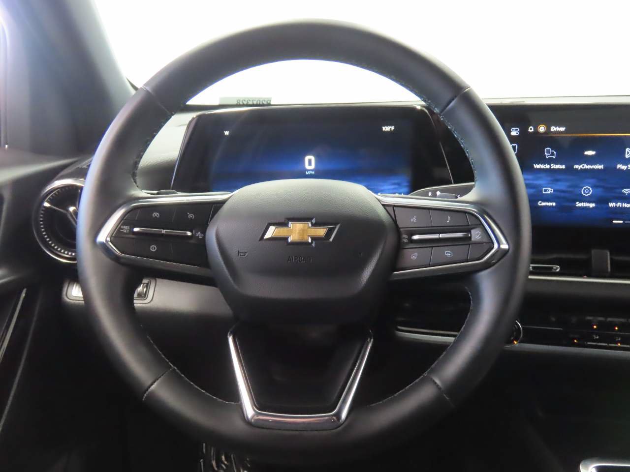Certified 2026 Chevrolet Equinox LT AWD/4WD image 9