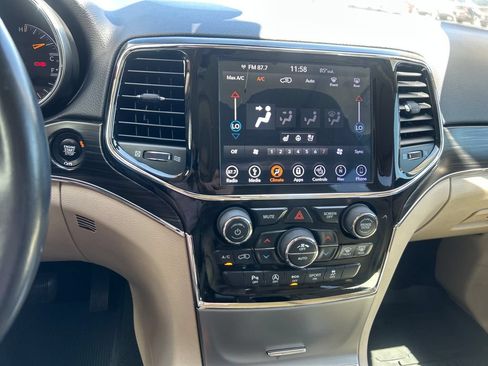 Used 2019 Jeep Grand Cherokee Limited w/ Luxury Group II AWD/4WD image 20