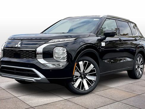 New 2025 Mitsubishi Outlander SEL image 2