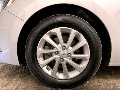 Used 2022 Hyundai Accent SEL FWD image 8