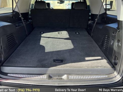 Used 2017 Chevrolet Suburban LT AWD/4WD image 12