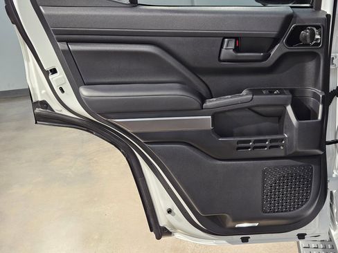 Certified 2025 Toyota 4Runner TRD Off-Road Premium w/ Tow Technology Package image 33