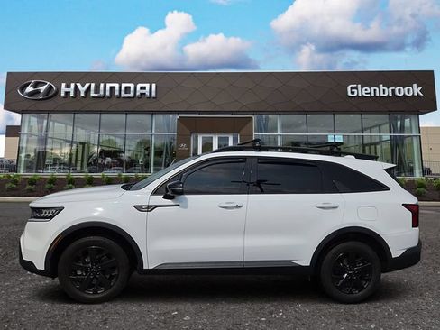 Used 2023 Kia Sorento S w/ Panoramic Sunroof Package AWD/4WD image 1