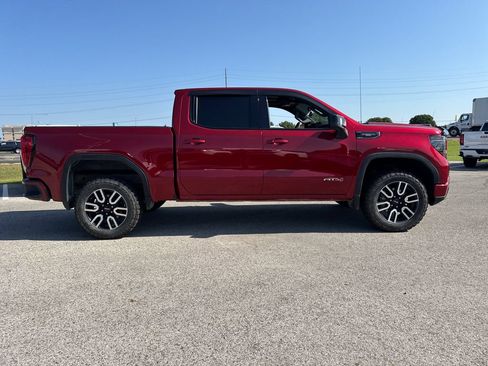 Used 2023 GMC Sierra 1500 AT4 w/ AT4 Premium Package AWD/4WD image 7