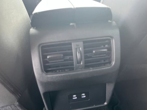 Used 2025 Nissan Rogue SV image 24