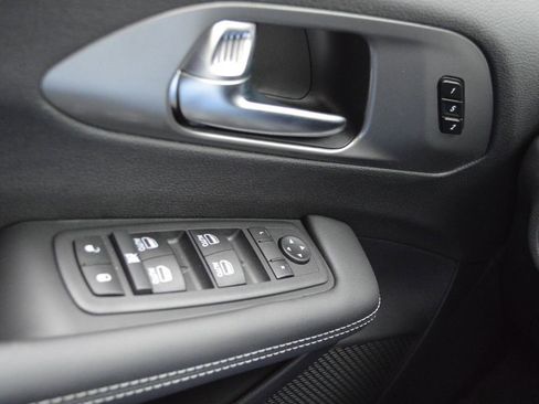 New 2026 Chrysler Pacifica Select image 22