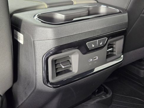 New 2026 Chevrolet Silverado 2500 ZR2 AWD/4WD image 33