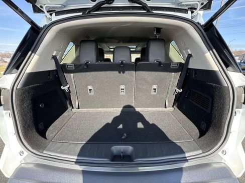 New 2026 Nissan Pathfinder SL image 25