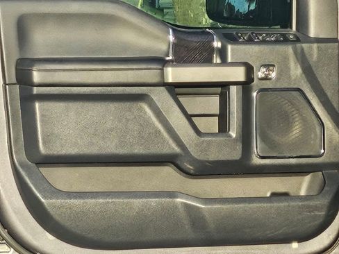 Used 2022 Ford F250 Platinum image 39