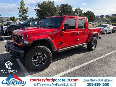 Used 2024 Jeep Gladiator Mojave AWD/4WD image 1
