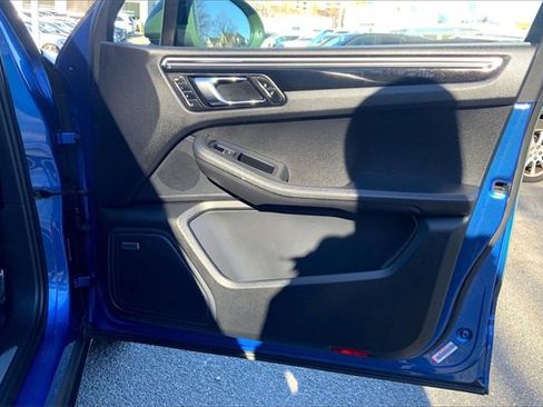 Used 2015 Porsche Macan S image 18