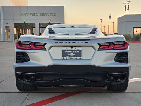 Used 2024 Chevrolet Corvette Stingray Preferred Cpe w/ Stealth Interior Trim Package image 11