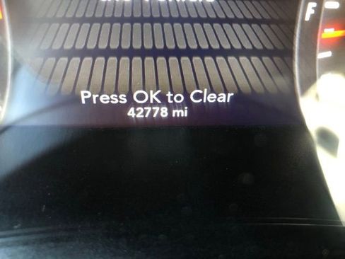 Used 2022 Dodge Challenger R/T w/ Blacktop Package image 14