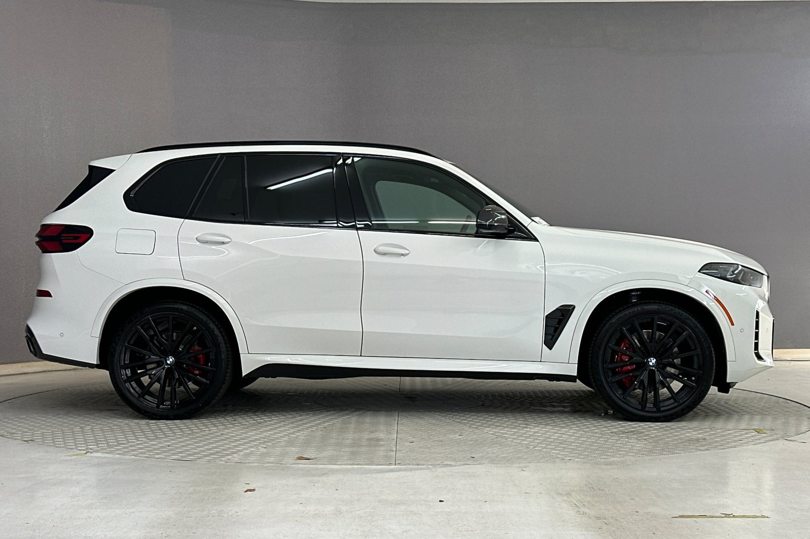 New 2026 BMW X5 sDrive40i w/ M Sport Package RWD image 7