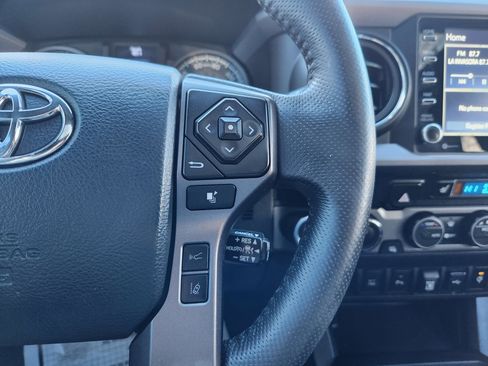 Used 2020 Toyota Tacoma image 25