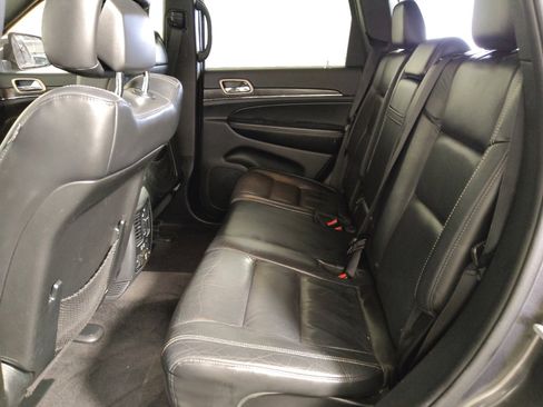 Used 2017 Jeep Grand Cherokee Limited RWD image 18