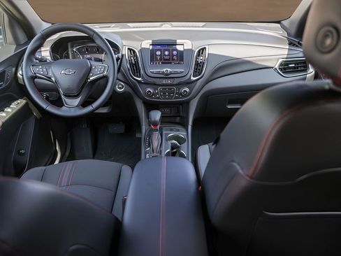 Used 2024 Chevrolet Equinox RS w/ LPO, Floor Liner Package FWD image 23