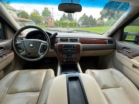 Used 2012 Chevrolet Silverado 2500 LTZ w/ LTZ Plus Package AWD/4WD image 15