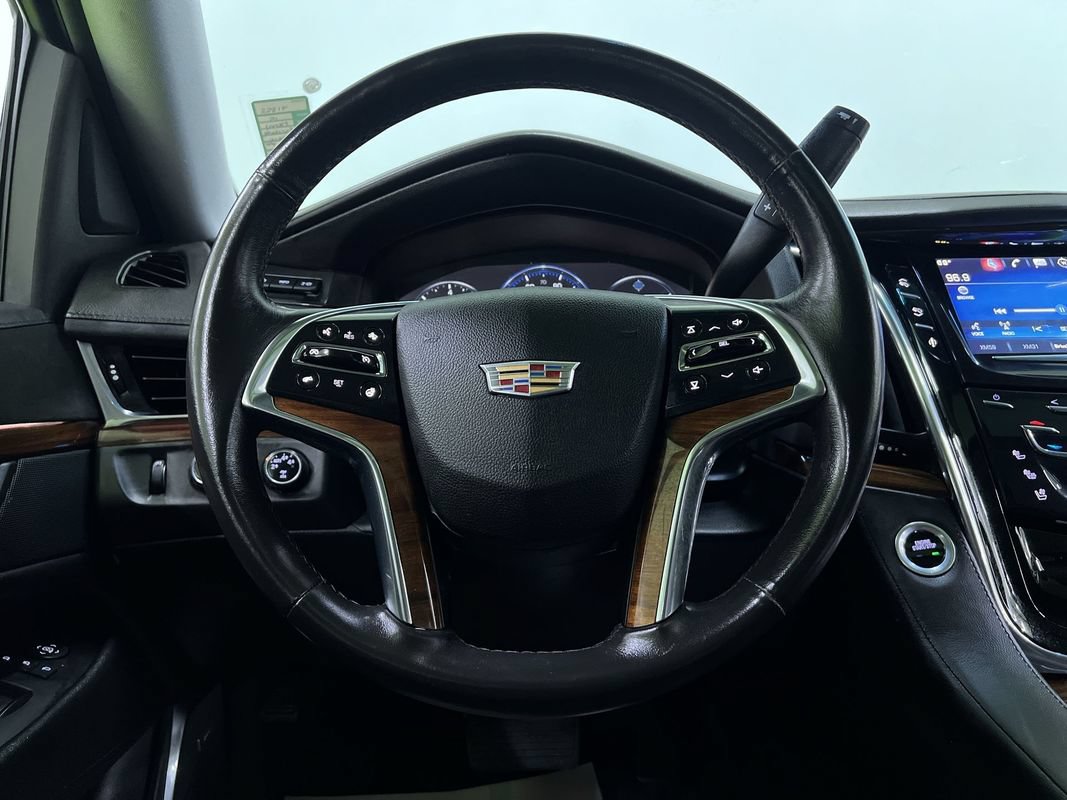 Used 2015 Cadillac Escalade ESV Luxury AWD/4WD image 19