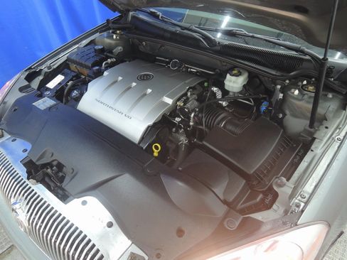 Used 2006 Buick Lucerne CXS w/ Driver Confidence Package image 34