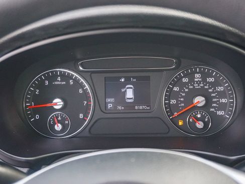 Used 2019 Kia Sorento FWD image 22