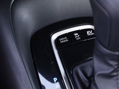 Certified 2025 Toyota Corolla LE w/ LE Premium Package FWD image 19