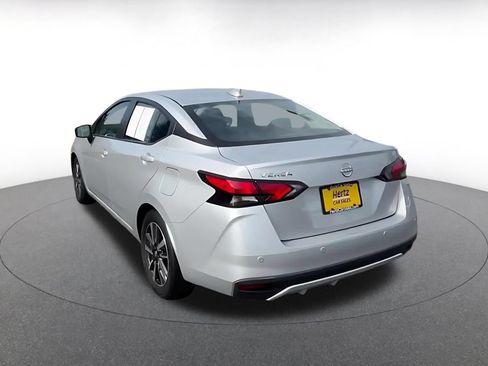 Used 2025 Nissan Versa SV FWD image 11